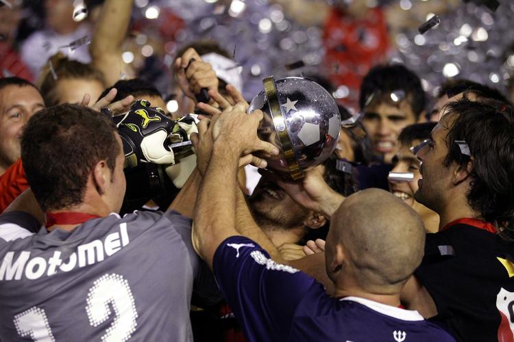 29. Gevinsten mod Goias var Independientes 15. pokaltitel i alt. Klubben har endvidere vundet 14 argentinske mesterskaber. 