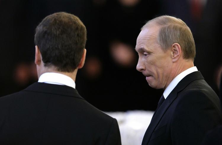 Politik. Rusland ser gerne, at Julian Assange bliver indstillet til Nobels Fredspris. Her er det præsident Dmitrij Medvedev (tv) og premierminister Vladimir Putin. 