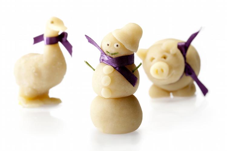 Marcipankunst. Så fine marcipanfigurer kan du lave derhjemme med lidt kreative fingre. 