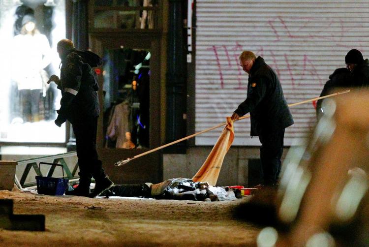 Amatør. Sådan vurderer en svensk bombeekspert selvmordsbomberen i Stockholm. 