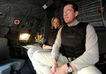 Ægtepar. Stephanie zu Guttenberg var overraskende  med, da hendes mand for syvende gang besøgte tyske soldater i Mazar-e-Sharif og Kunduz i det nordlige Afghanistan. 