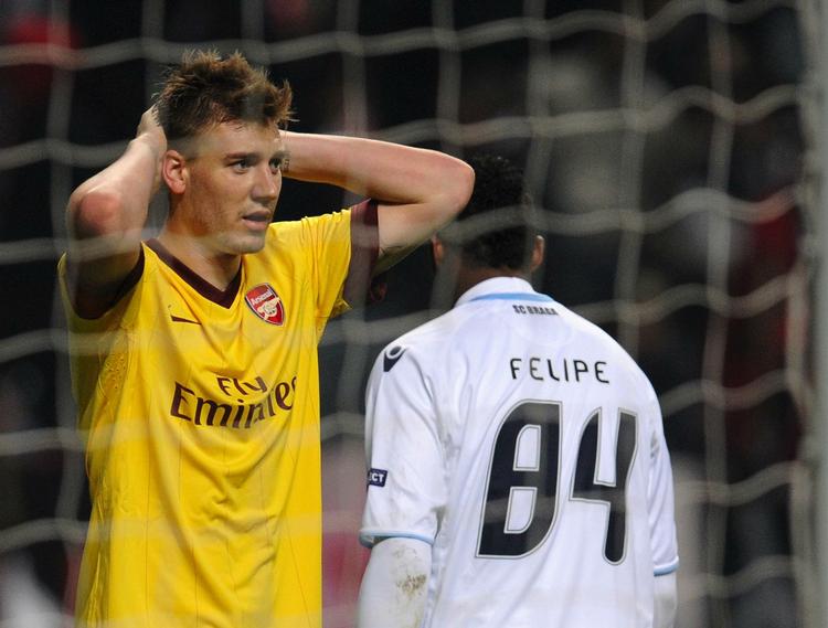 reserve. Nicklas Bendtner er langt fra den faste startplads hos Arsenal. Hvis ikke det bliver bedre, så er landsholdspladsen i fare. 