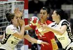 snudeslag. Spanien var med til 17-17, men så scorede Montenegro fem mål i træk. 