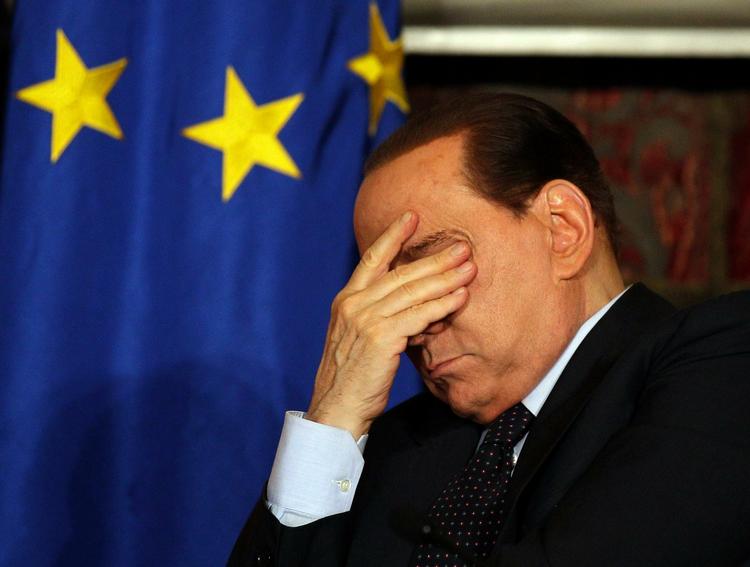 ANklaget. Der er nye bekymringer for den pressede italienske premierminister. 
