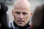 Forfatterdebut. Tidl. adm. direktør i Parken Sport &amp; Entertainment, Dan Hammer, skal stå for biografien om FCK-træneren (i billedet). 