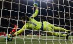 ulempe. Ghana sparkede sidst i straffeparkskonkurrencen i VM-kvartfinalen mod Uruguay - og tabte, da Dominic Adiyiah brændte på målmand.Fernando Muslera. 