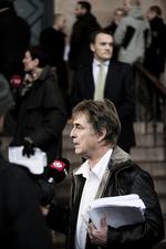 Erstatningssager. »Der er flere, der har henvendt sig i løbet af dagen, og som vil anlægge en almindelig erstatningssag«, siger Knud Foldschack til politiken.dk. 