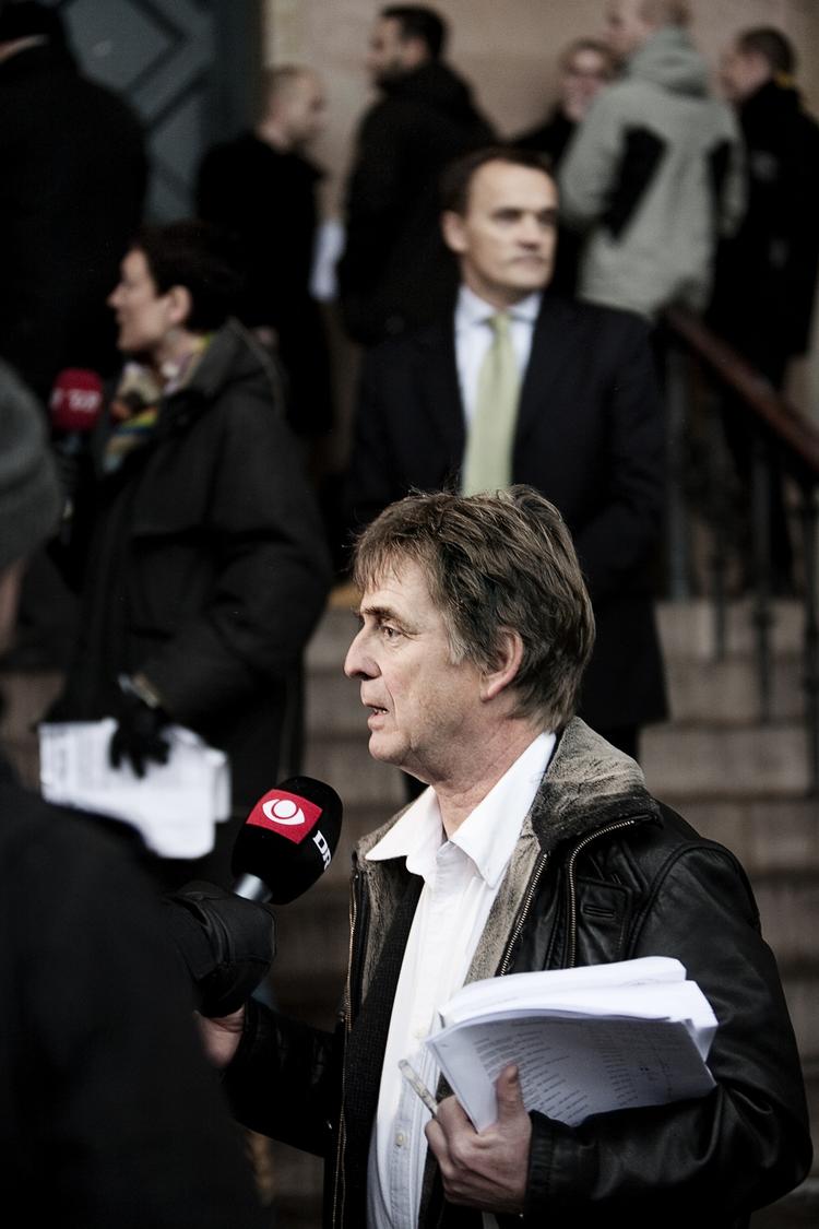 Erstatningssager. »Der er flere, der har henvendt sig i løbet af dagen, og som vil anlægge en almindelig erstatningssag«, siger Knud Foldschack til politiken.dk. 