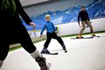 RULLETÆPPE. Seks testpiloter prøvede skitræning i hallen i Rødovre. 