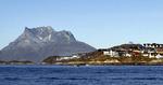 SADLEN. Nuuks vartegn er fjeldet Sermitsiaq. 