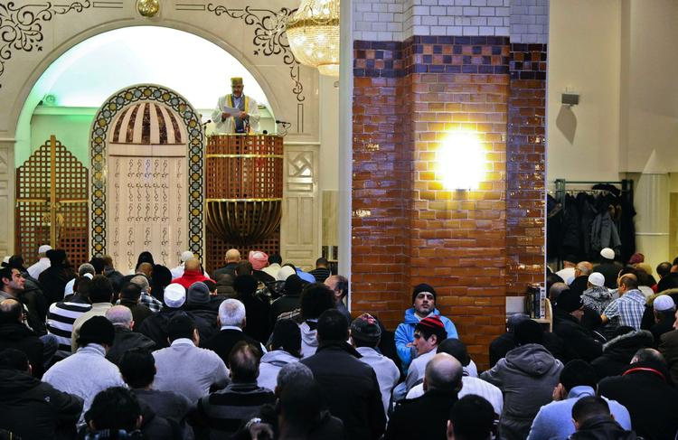 Fordømmelse. Imam Ben Mahmoud Rammeh kaldte sidste uges selvmordsangreb i Stockholm for en uduelig fortolkning af koranen under sin fredagsbøn. 