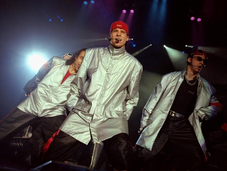 BSB. Backstreet Boys fotograferet i deres velmagtsdage. Nu får Nick, Howie, Brian og A.J. selskab af deres forløbere fra New Kids On The Block. Arkivfoto: Jan Grarup 