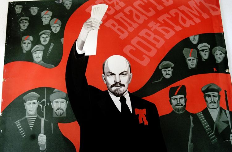 Undersøgelsesværdig. Dansk Folkeparti vil have to millioner kroner fra Kulturministeriet til at oprette et enter, som skal udforske marxismens forbrydelser. Ikke med mest fokus på Lenin, men Stalin. 