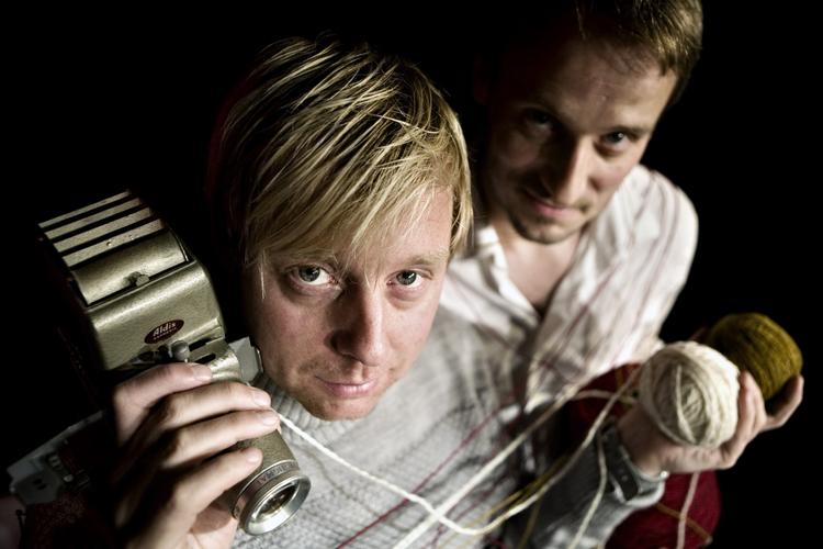 Penisdrenge. Martin Buch og Rasmus Botoft har stor succes med 'Rytteriet'. Sidstnævnte ikke mindst som pladeproducer, kører hvad som helst ind med penis. 