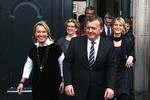 Regeringsskifte. Politikerne skal i fremtiden på flere ture til dronningen på Amalienborg og præsentere ny regering, hvis der dannes en ren Venstre-regering efter næste valg. Arkivfoto. 
