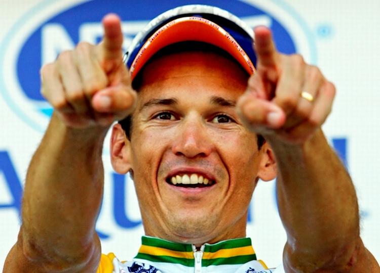 reddet. Robbie McEwen og Robert Hunter kører i den kommende sæson for RadioShack. 