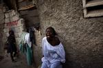 Kolera. Koleraepidemien, der har spredt sig i haiti siden oktober og forårsaget op imod 2000 dødsfald skyldes voodoo, mener vrede menneskemængder. De har nu taget sagen i egen hånd. 