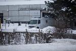 Kanonslag. Politiet i færd med at tømme lageret for det ulovlige fyrværkeri. 