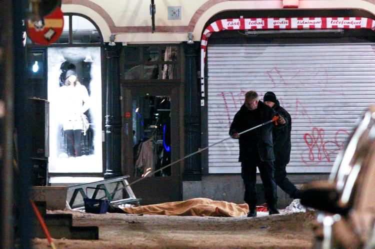 bombemanden. Aktionen, som skulle have dræbt en  masse svenskere på indkøb, endte med kun at koste selvmordsbomberen livet. Arkivfoto: Lars Häglund/EPS 