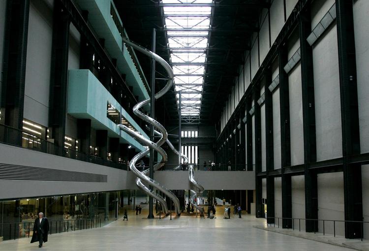 genbrug. Tate Modern-museet i London er en genanvendelse af et nedlagt kraftværk. Nu overvejer de at gøre kunsten efter i Indiens hovedstad Delhi. 