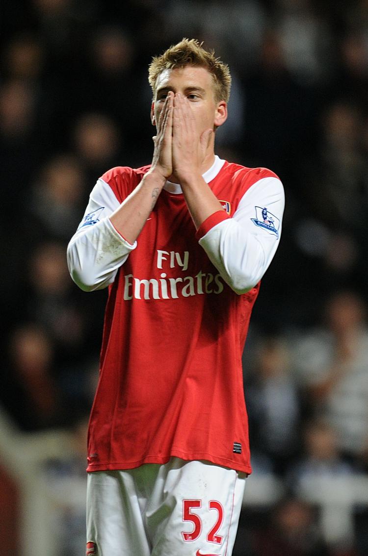 Arsenal-troskab. Nicklas Bendtner har lige nu fokus på sin nyfødte søn, men det skal snart handle om fodbold igen. 