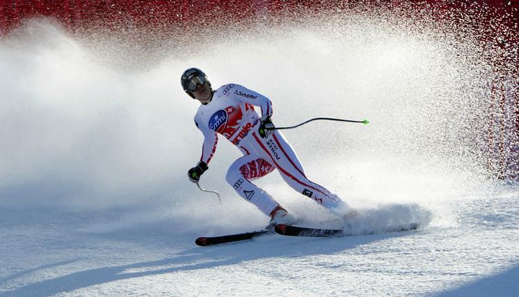 hattrick. Michael Walchhofer fra Østrig sejrer i Bormio for tredje gang i træk. 
