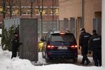 Tre af de i alt fem terrorsigtede fremstilles i grundlovsforhør i Glostrup. Mændene nægter sig skyldige. 