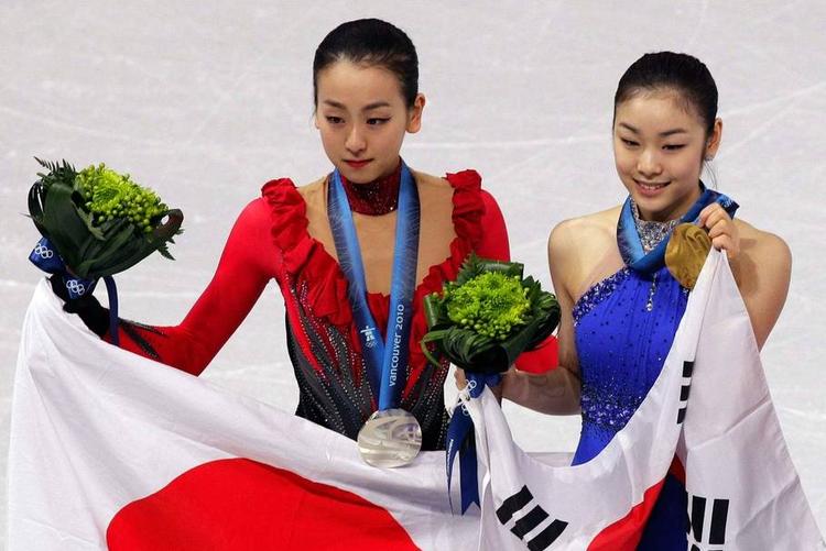 medaljekandidater. Yu-na Kim (t.v.) og Mao Asada side om side ved årets OL i Vancouver. 