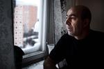 Nabo. Isak Koria fra Syrien kender ikke den anholdte ret godt, men er forfærdet over terrorplaner. 