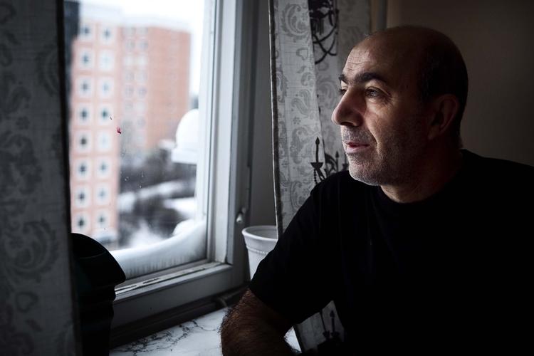 Nabo. Isak Koria fra Syrien kender ikke den anholdte ret godt, men er forfærdet over terrorplaner. 