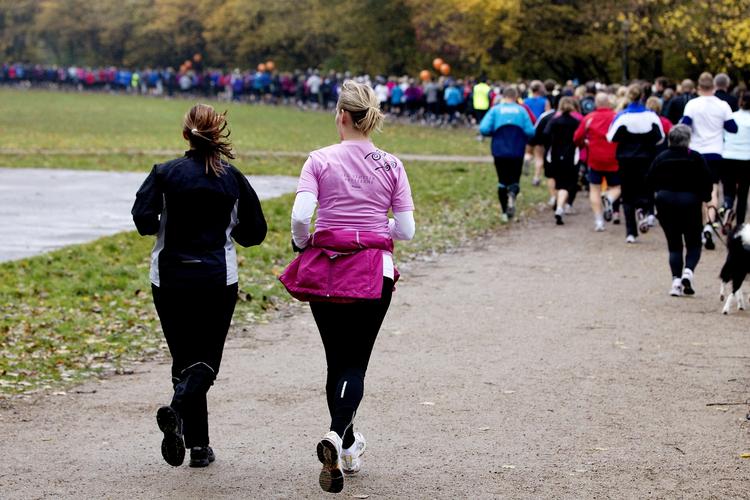 VELKOMMEN. Spartas fællestræning hver søndag løber i fartgrupper helt ned til 6:30 min pr. km, hvor de fleste kan være med. 