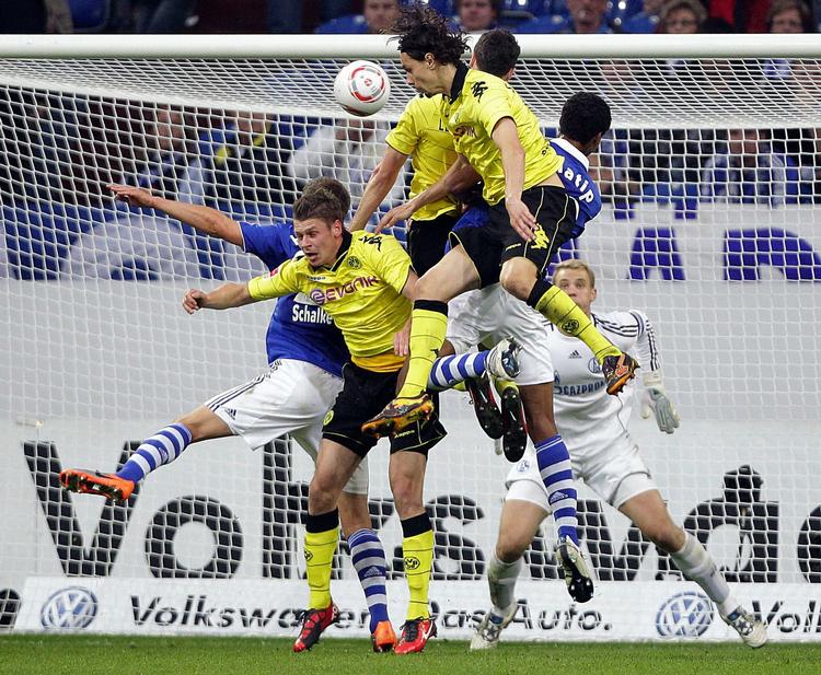 rivalisering. Kampene mellem Schalke 04 og Dortmund er meget mere end blot et Bundesligaopgør. 