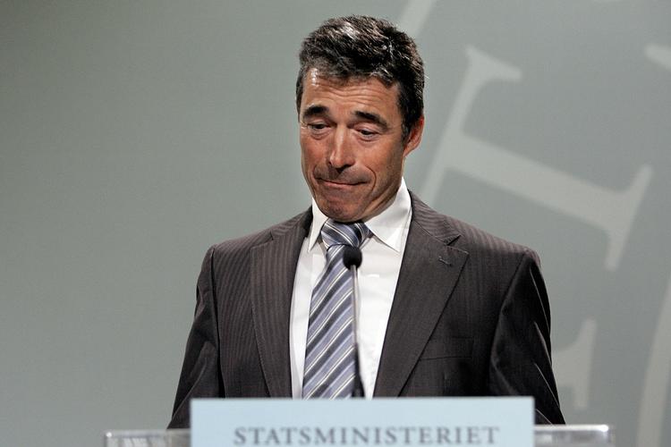 Eftermæle. Hvis det står til økonomerne, havde Anders Fogh Rasmussen (V) ikke meget mere held med sin økonomiske politik som statsminister end Anker Jørgensen (S) havde det. 
