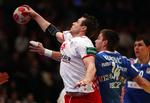 skuffet. Michael V. Knudsen i kamp med Kroatiens Drago Vukovic. 
