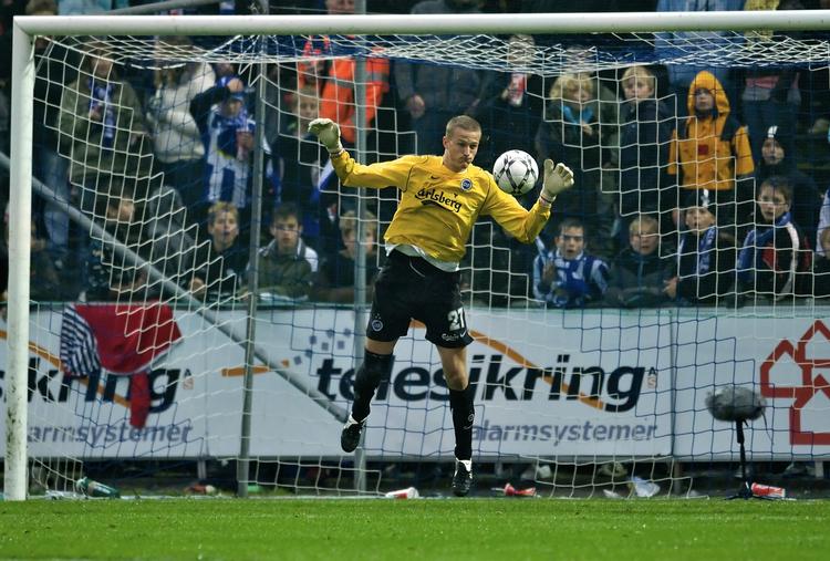 kontrol. Anders Lindegaard har endnu ikke været i kamp for Manchester United, men er spilleberettiget fra 4. januar. 