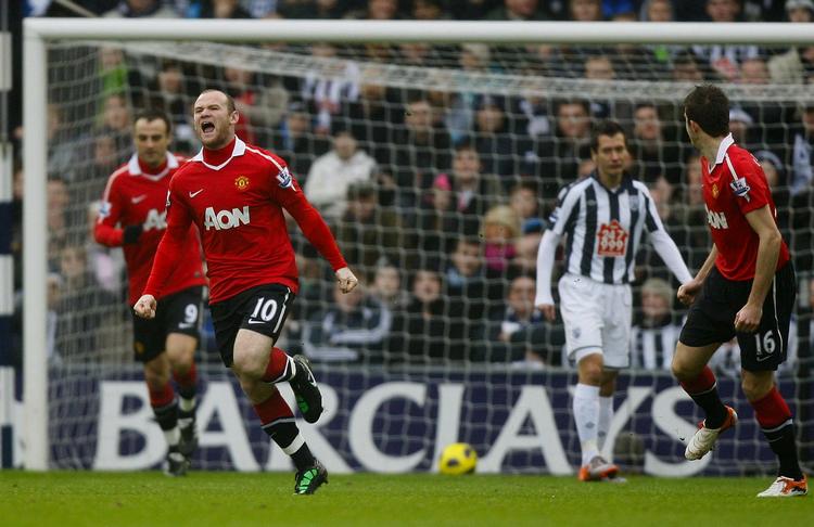 endelig. Efter 123 sekunder scorede Wayne Rooney årets første Premier League-mål, da han headede Manchester United foran. 