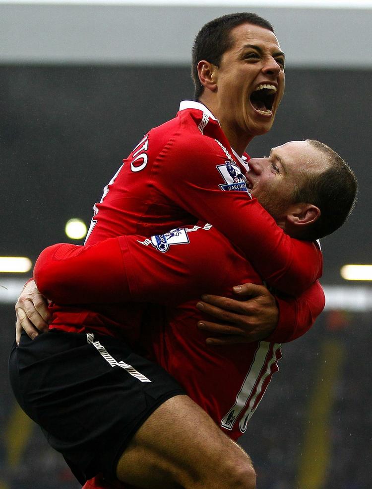 Målscorerne. Det blev 1-0 ved Wayne Rooney (th) og 2-1 ved Javier Hernandez (tv.), da United besejrede West Bromwich. 