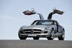 EKSTREM. Mercedes SLS var en af 2010's mest opsigtsvækkende biler. der er solgt et par stykker i Danmark. Tjek.dk prøvekørte den - læs om den i artiklen herunder. 