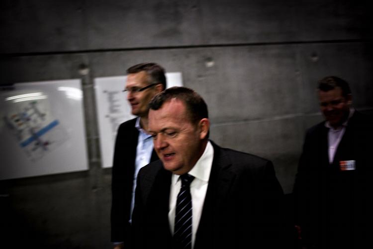Lars Løkke Rasmussen (V) har langt fra ret, når han siger, at fagforeningerne ikke står bag Helle Thorning Schmidts planer om at lade danskerne arbejde mere. 
