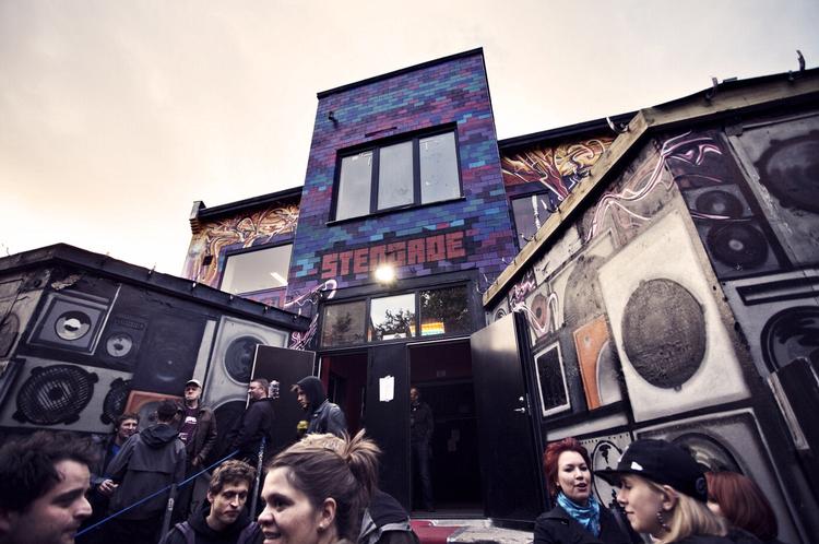 Stengade har en tom koncertkalender i januar måned. Pånær 16., hvor en international reggae-DJ gæster Nørrebro-spillestedet. 