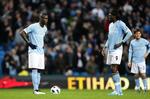 skader. Manchester Citys Mario Balotelli (tv) og David Silva (th) kommer ikke med i topkampen mod Arsenal. Det kan måske til gengæld bane vej for den tidligere Arsenal-spiller Emmanuel Adebayor (midt) i startopstillingen. 
