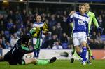 karantæne. Lee Bowyer (th) er en hård hund, men har også reddet point til Birmingham med vigtige scoringer i år. Her scorer han mod Chelsea. 