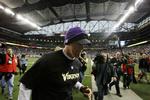 afsked. Tre gange har Brett Favre indstillet sin karriere, men der er stadig støj omkring den nu tidligere quarterback. 