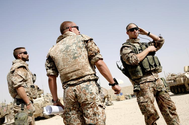 Afghanistan. Indsatsen i Afghanistan har lidt under flere forskellige fejlvurderinger. Det der er behov for nu, er mere civil hjælp. 