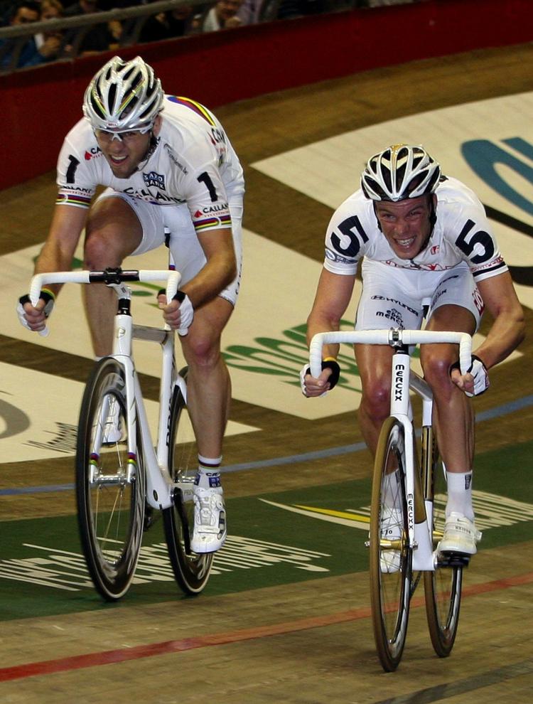 duel. Alex Rasmussen (tv.) har duelleret adskillige gange med Iljo Keisse (tv.) som her i Gent i 2009, men det kommende seksdagsløb i Rotterdam bliver uden belgieren. 