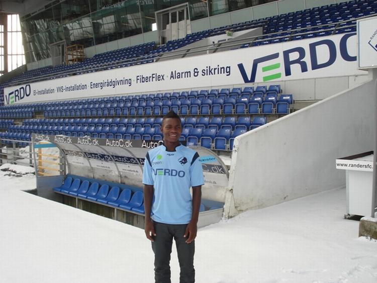 tilgang. Trods sine 18 år er George Odhiambo allerede fast landsholdsspiller i Kenya. Foto: Randers FC 