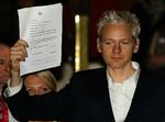 Lækkerier. Frontmanden for den afslørende organisation WikiLeaks har indgået aftale med skotsk forlag, der til april offentliggør hans erindringer og tanker om stort og småt. 