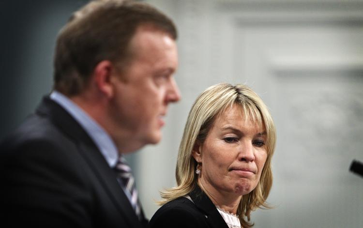 Forspring. Først fire dage efter Lars Løkke Rasmussen i sin nytårstale varslede efterlønnens afskaffelse, kom Lene Espersen og de konservative på banen i en fælles annonce med Venstre. 