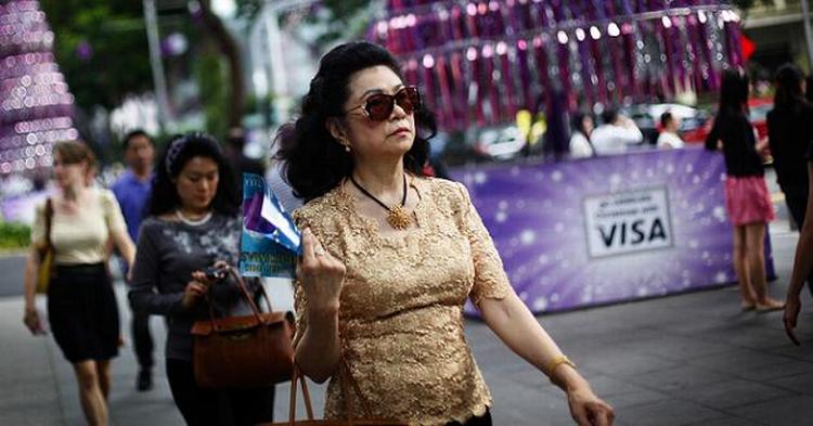 50% Når der er udsalg i Singapore, er det med manér. Mærkevarer bliver solgt til mindst halv pris. 