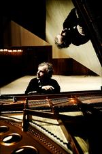 András Schiff spillede en absolut forrygende klaverkoncert i Hørsholm, da han opførte det andet bind af Bachs "Det veltempererede klaver". 